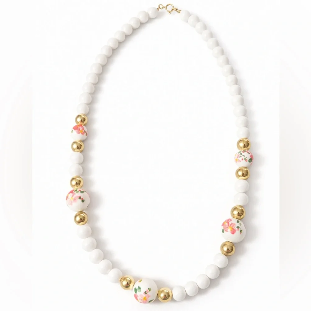 Vintage‎ Hand Painted Floral Acrylic Beaded Necklace White & Gold Cottagecore